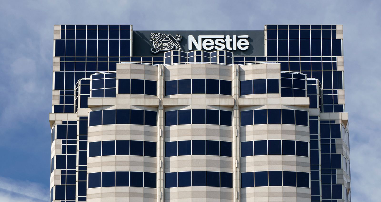 Nestlé ofrece 2.000 puestos de trabajo