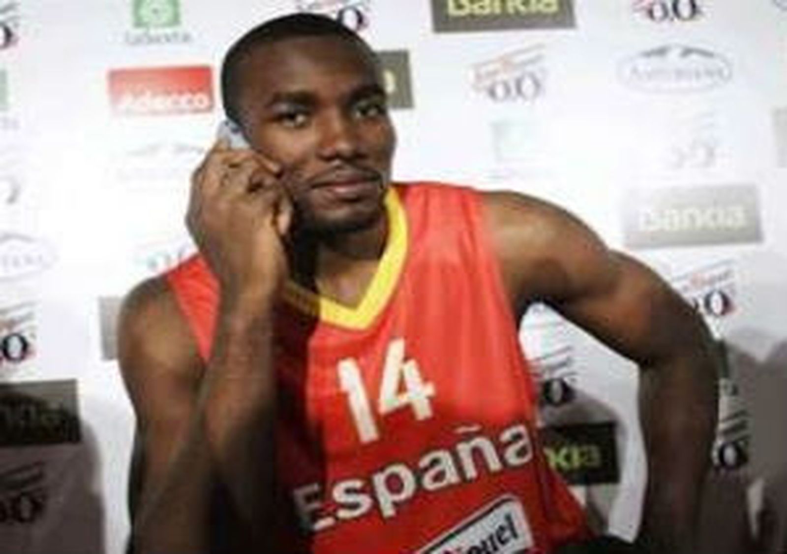 El Real Madrid confirma el fichaje de Serge Ibaka