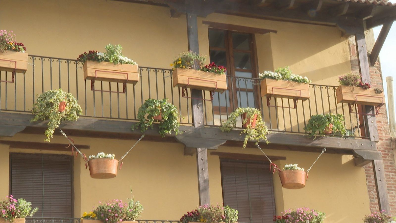 Concurso de Fachadas Floridas en Colmenar de Oreja