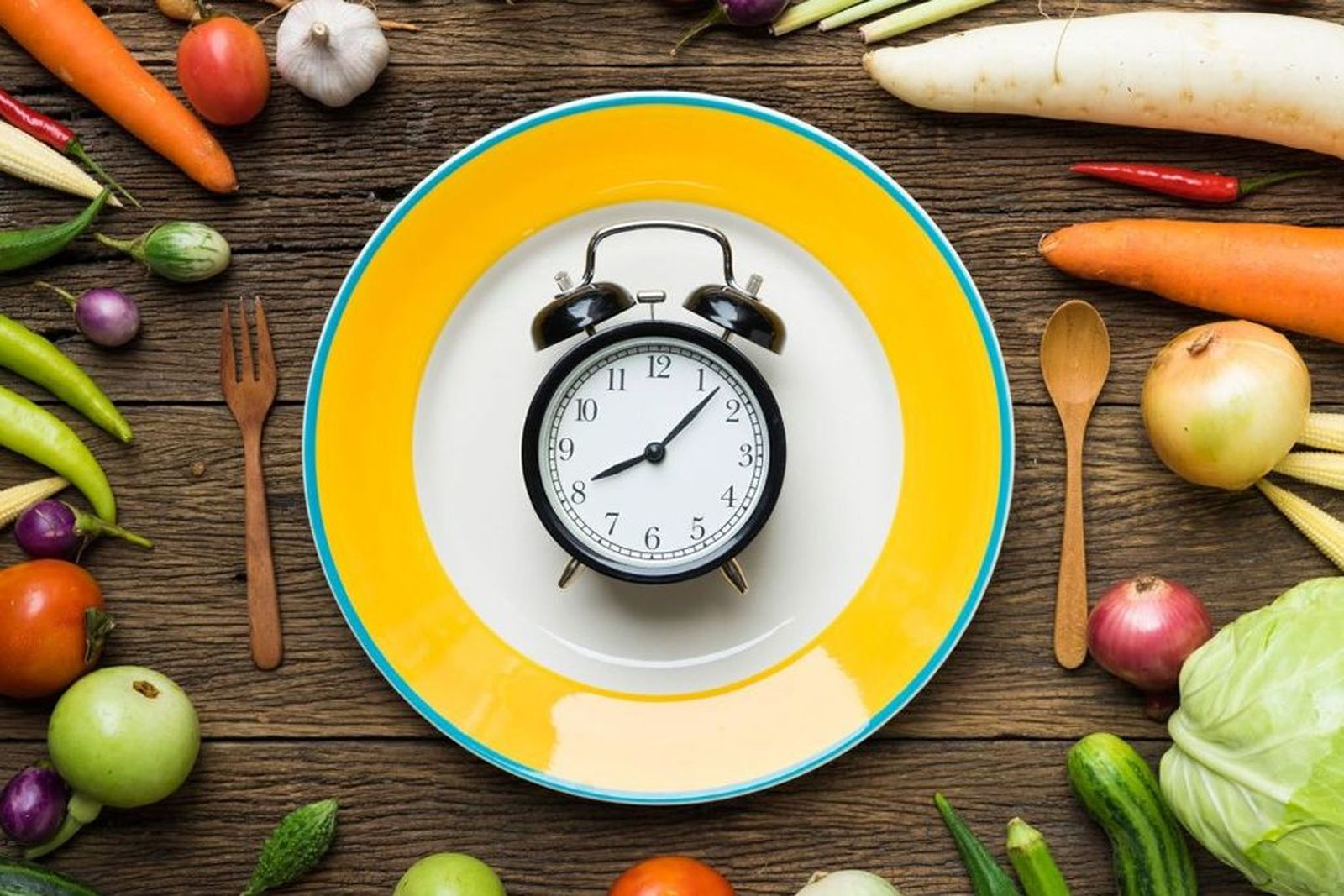 Desayunar y cenar temprano podría reducir el riesgo cardiovascular