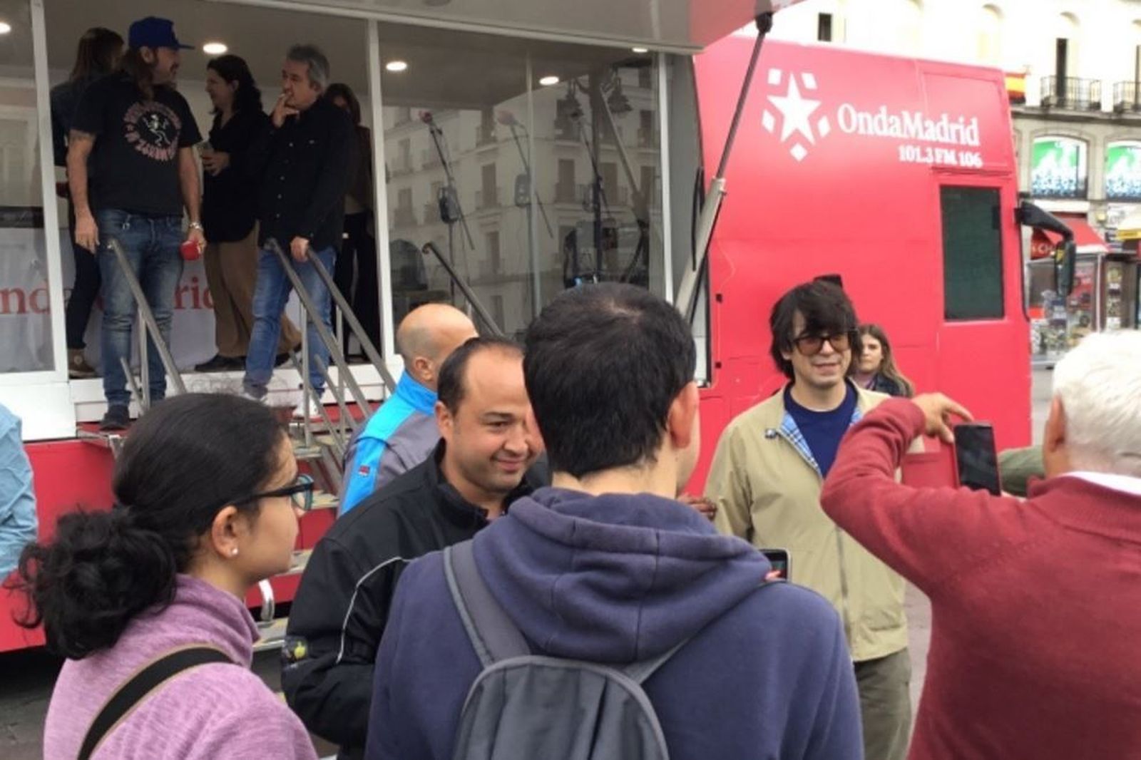 Onda Madrid 'se pasea' por la Puerta del Sol