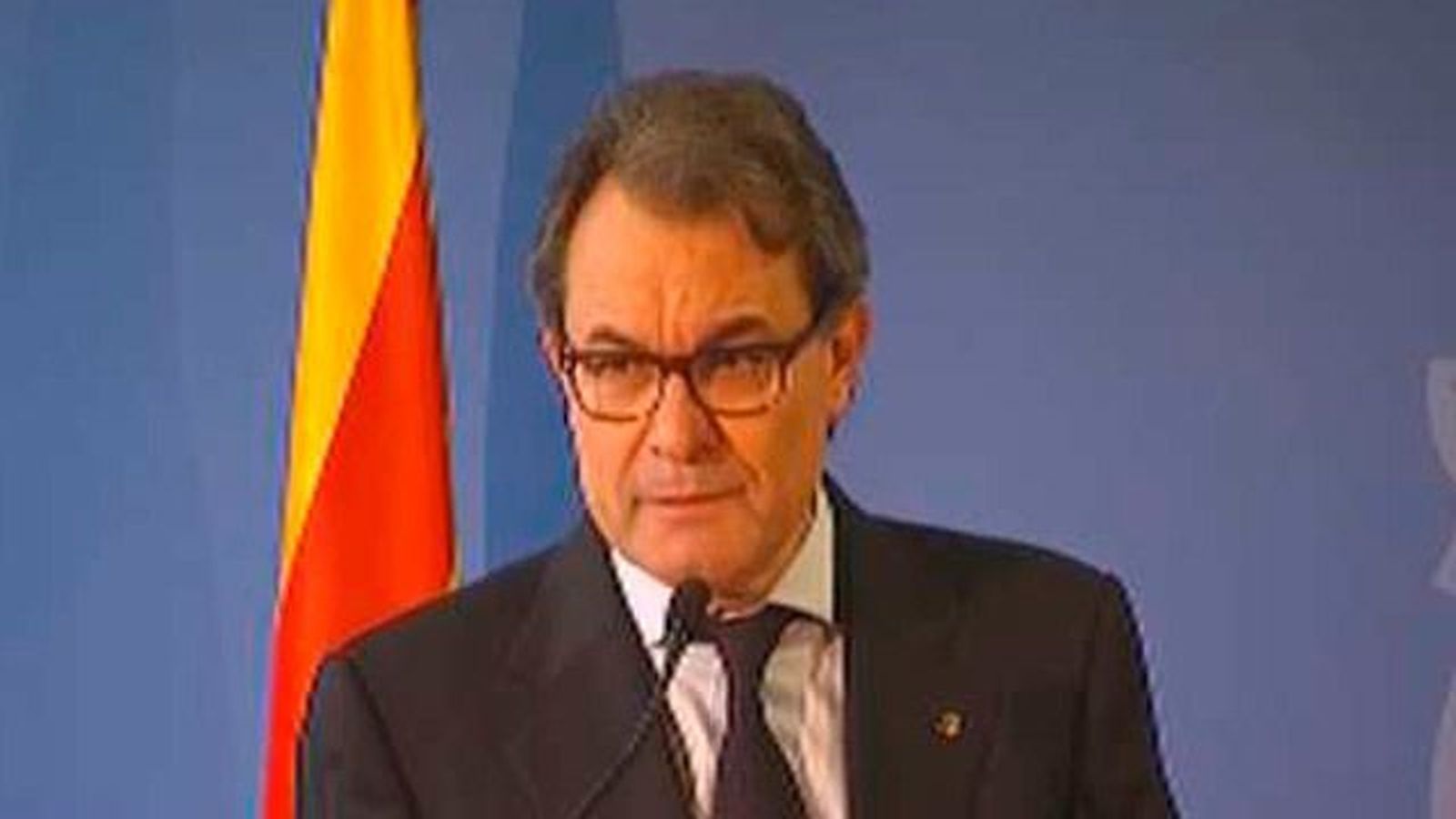 Mas afirma que Cataluña y el Govern funcionan  pese a "incertidumbres e inquietudes"