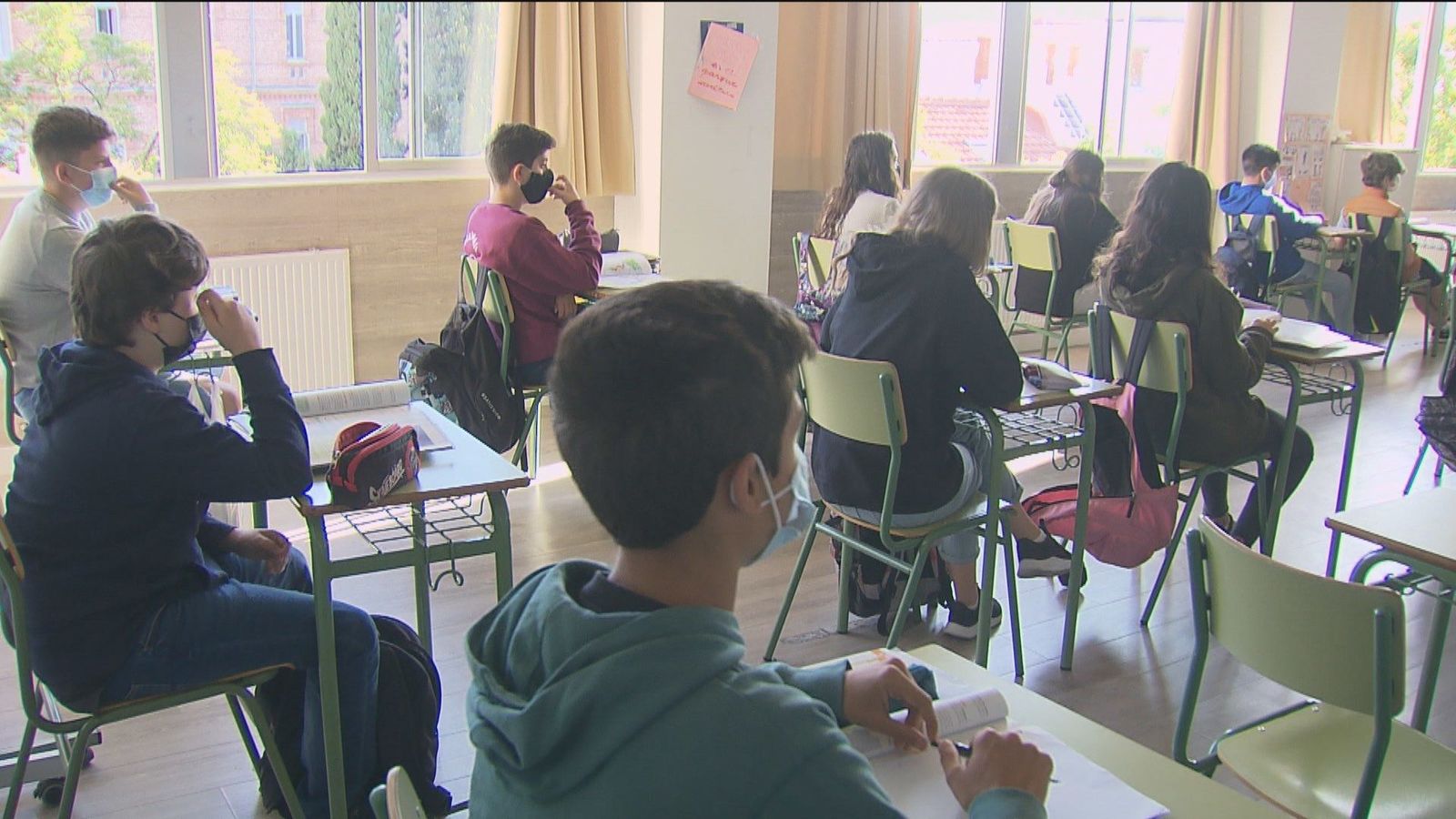 Gobierno y autonomías quieren presencialidad y 'vuelta al cole' el 10 de enero
