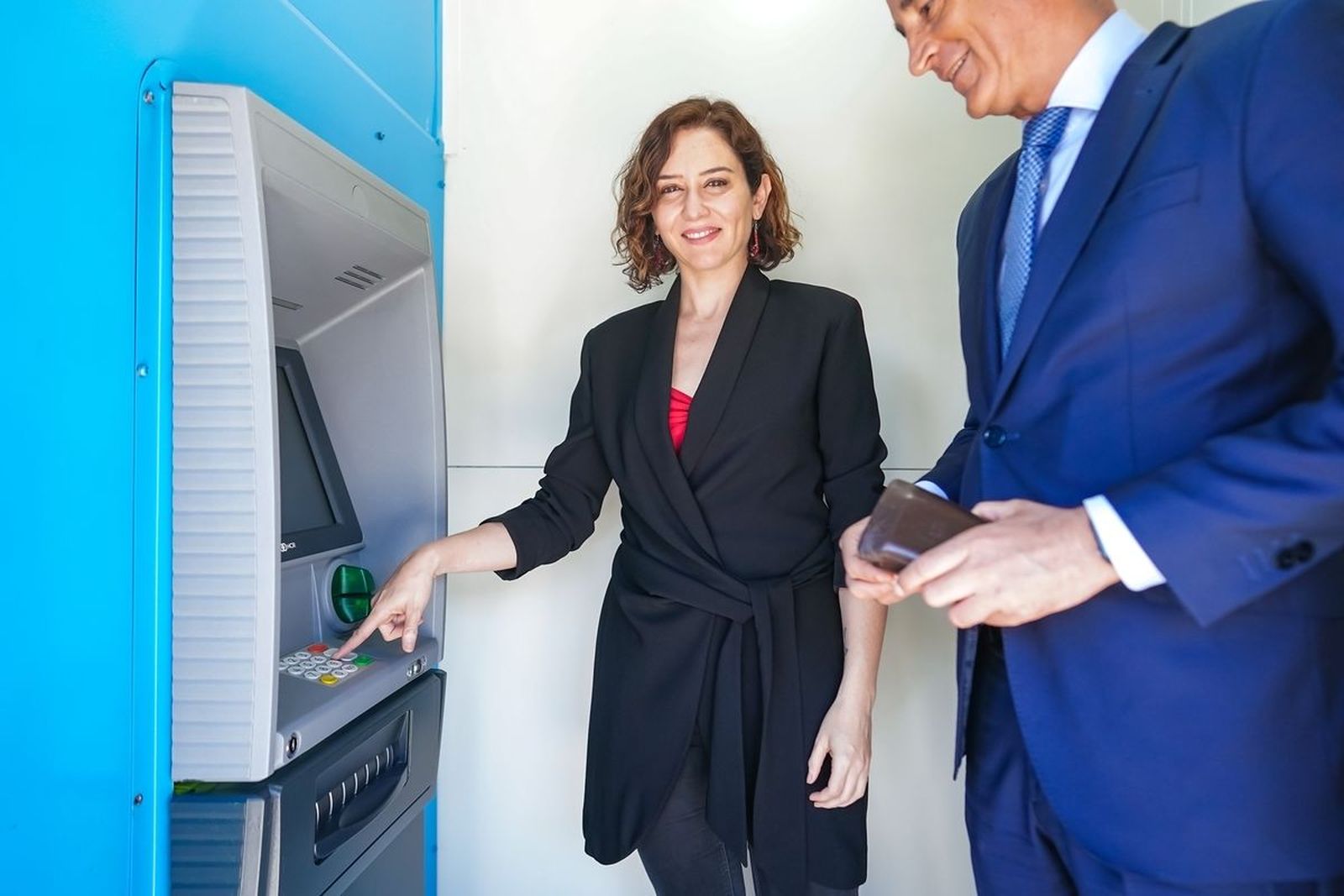 Banca móvil en Madrid para atender las localidades olvidadas por las entidades