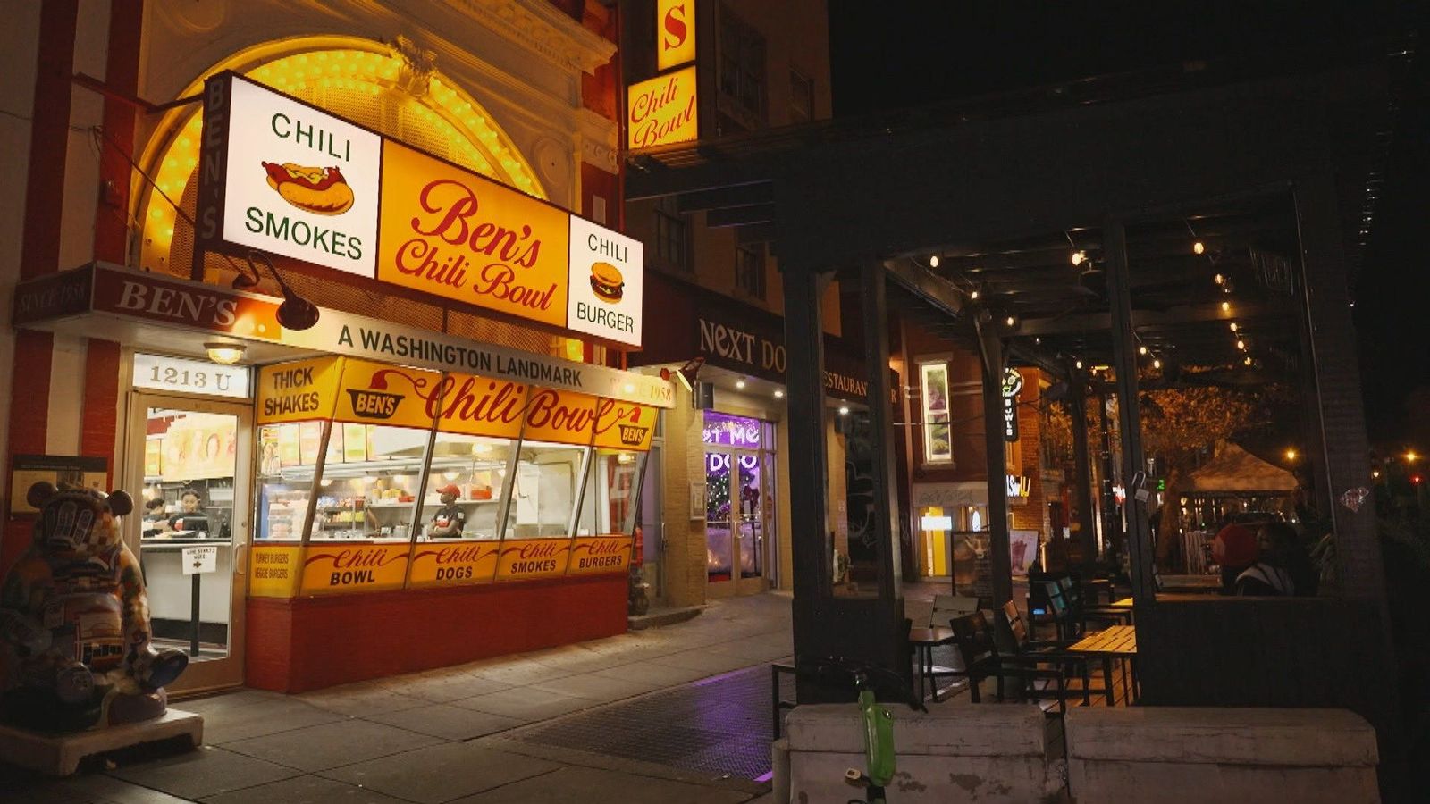 El sitio más famoso para comer perritos calientes en Washington