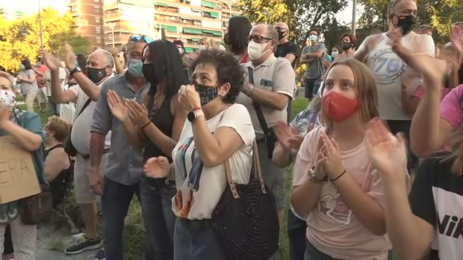 Multitudinaria concentración por el caso de la cuidadora okupa en Leganés