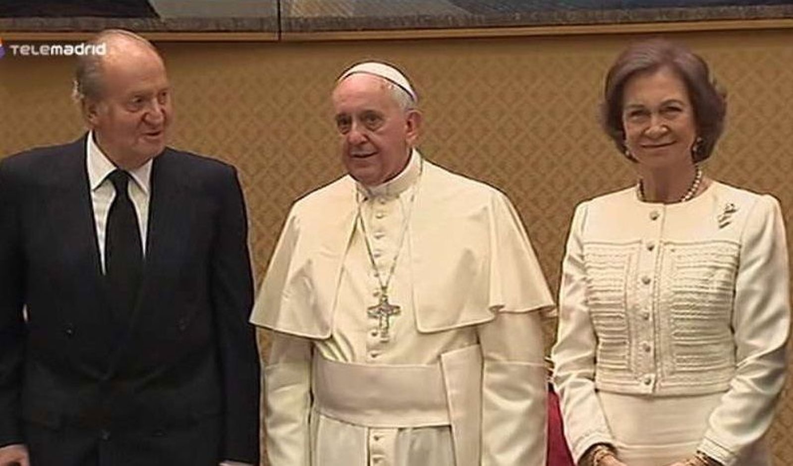 Los reyes de España y el papa hablan del aspecto social del paro juvenil