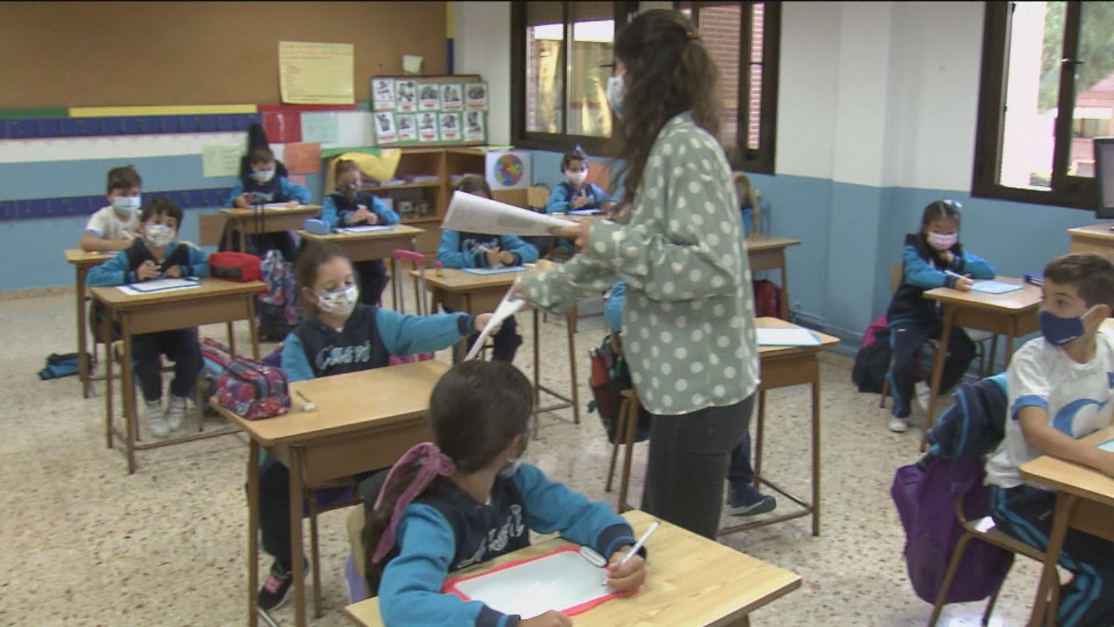 El PSOE dice que la Ley Maestra de Educación no ha contado con la comunidad Educativa y Ossorio lo niega