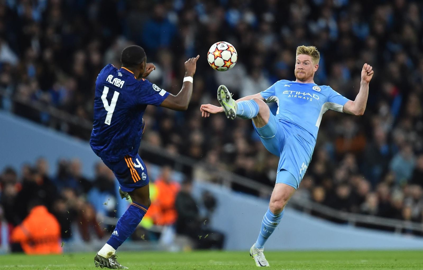 Alaba está casi descartado y Jovic se suma al reto de la remontada ante el City