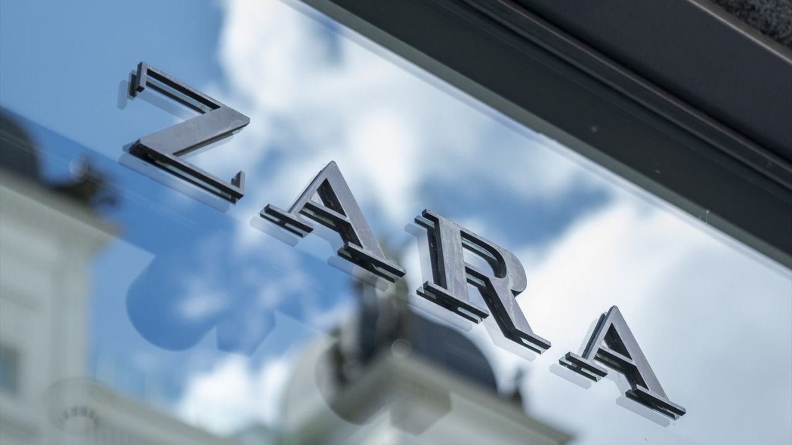 Zara supera a Nike y se convierte en la marca de moda más valiosa del mundo
