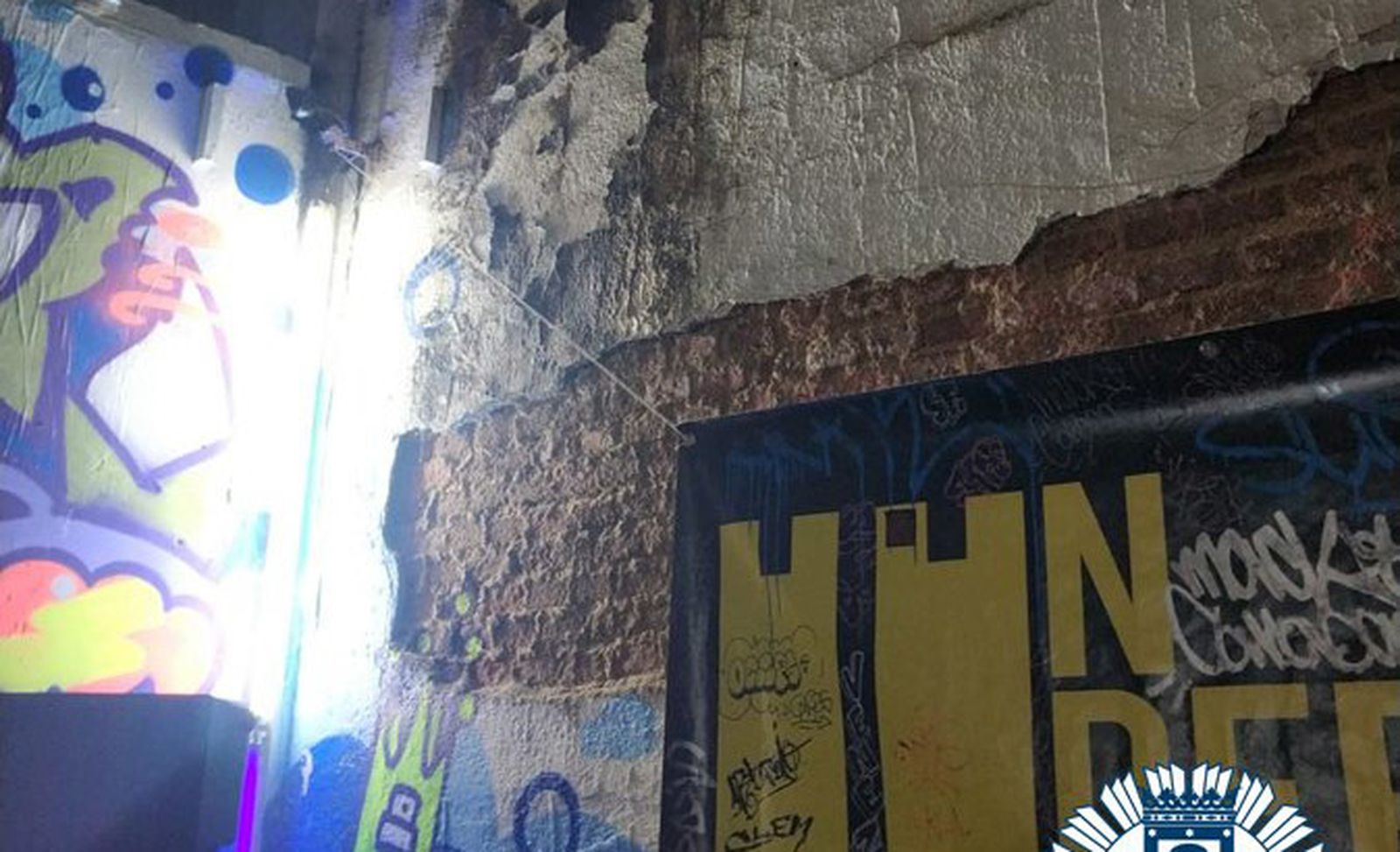 Desalojada una fiesta ilegal con 93 personas en un local de Tetuán