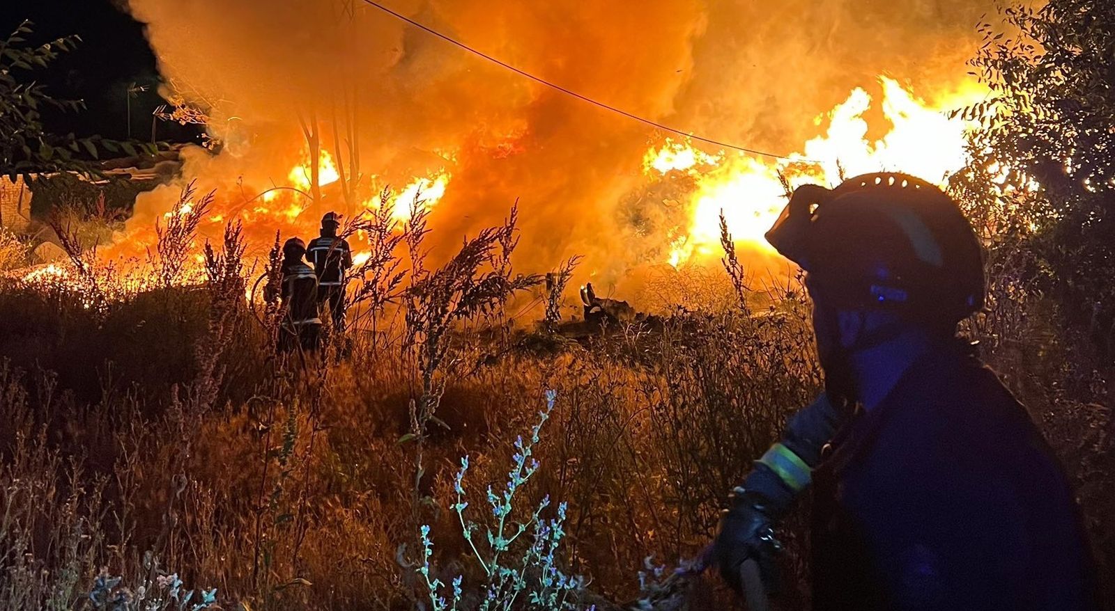 Incendio en los márgenes del río Guadarrama