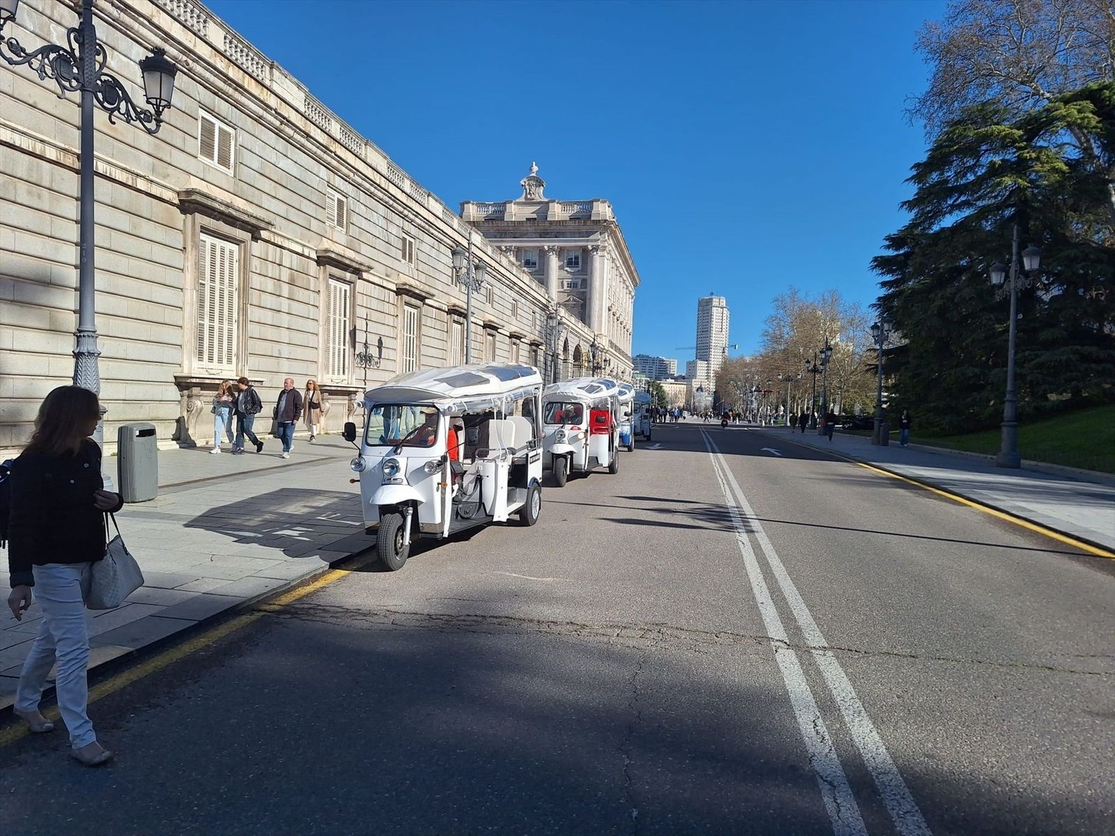 Sanciones para los tuk tuk que infrinjan las normas de circulación