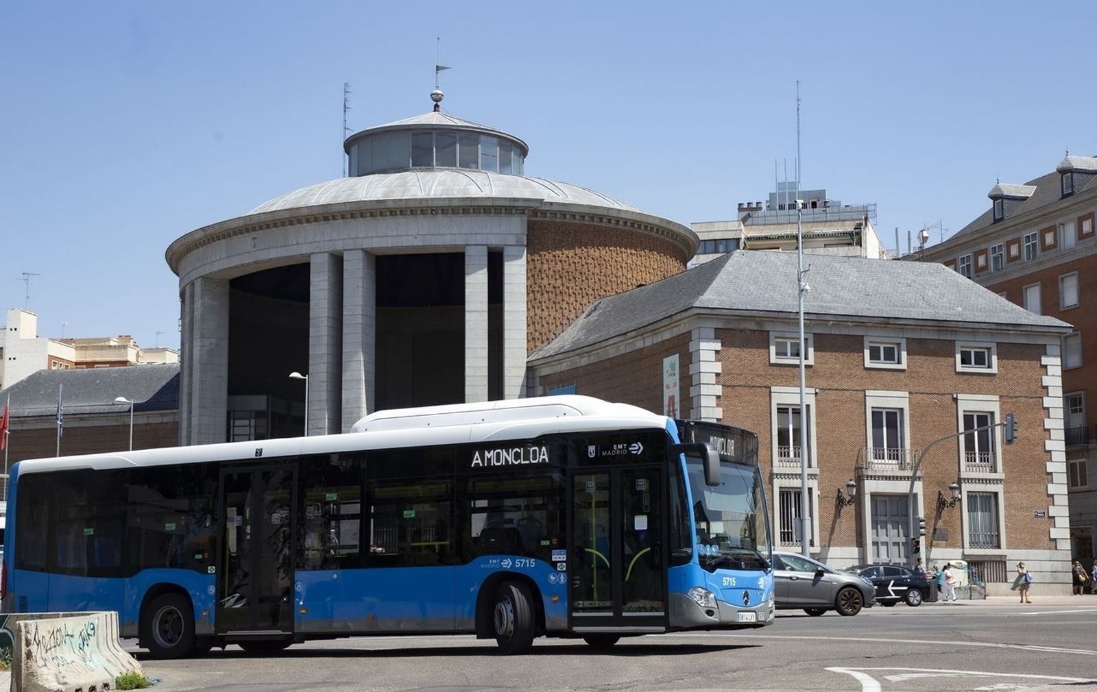 Autobús de la línea universitaria de la EMT