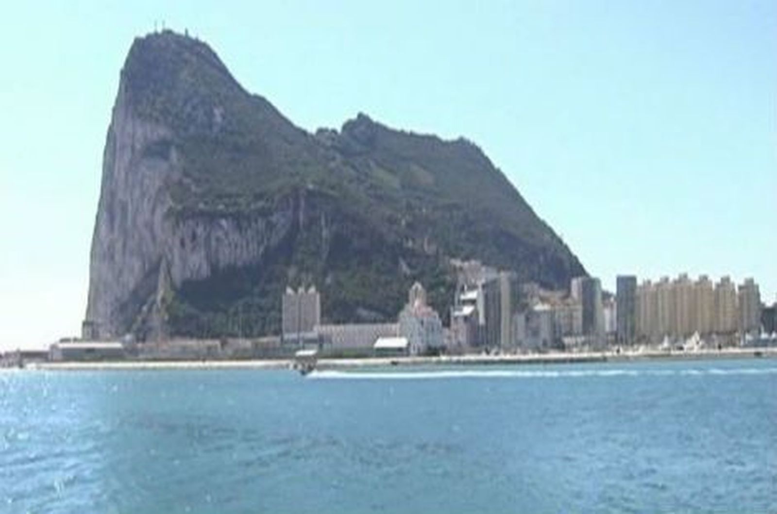 España dice que los controles en Gibraltar son "proporcionados" y adecuados a UE