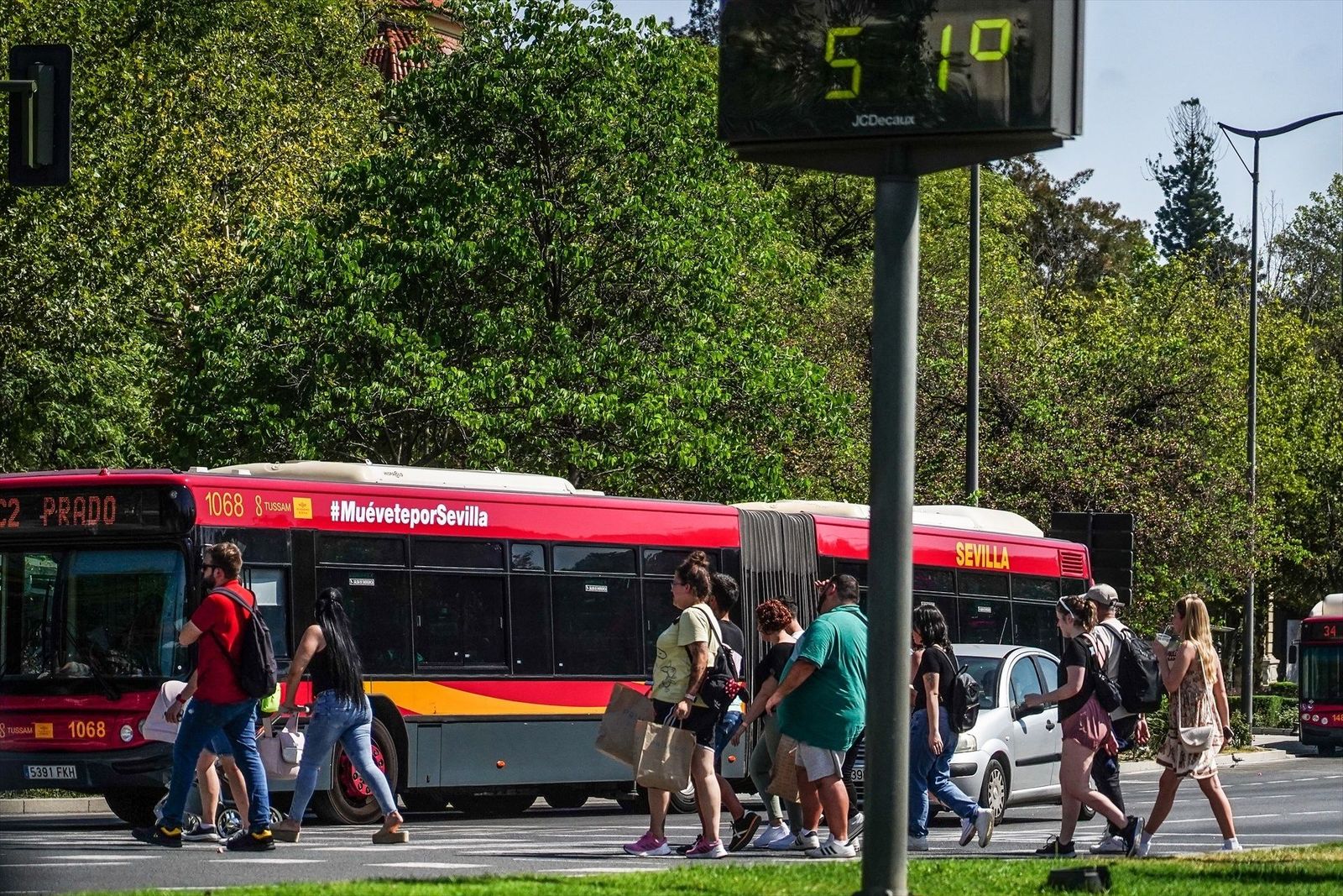Muere un agricultor de 47 años por un golpe de calor en Sevilla