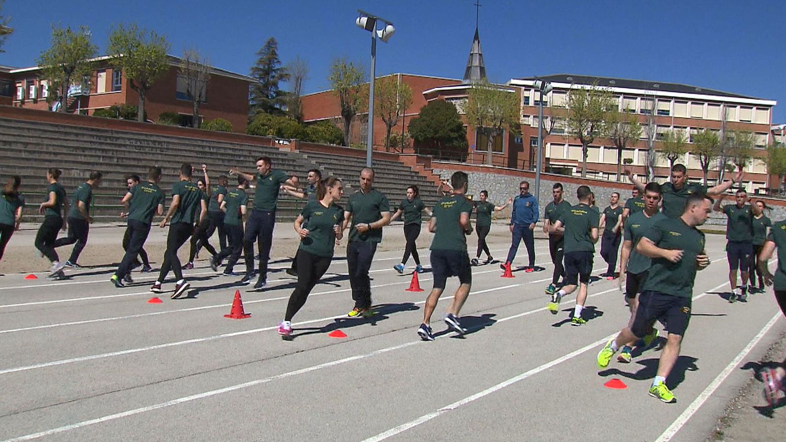 El colegio de Guardias Jóvenes 'Duque de Ahumada' celebra su 12ª carrera solidaria