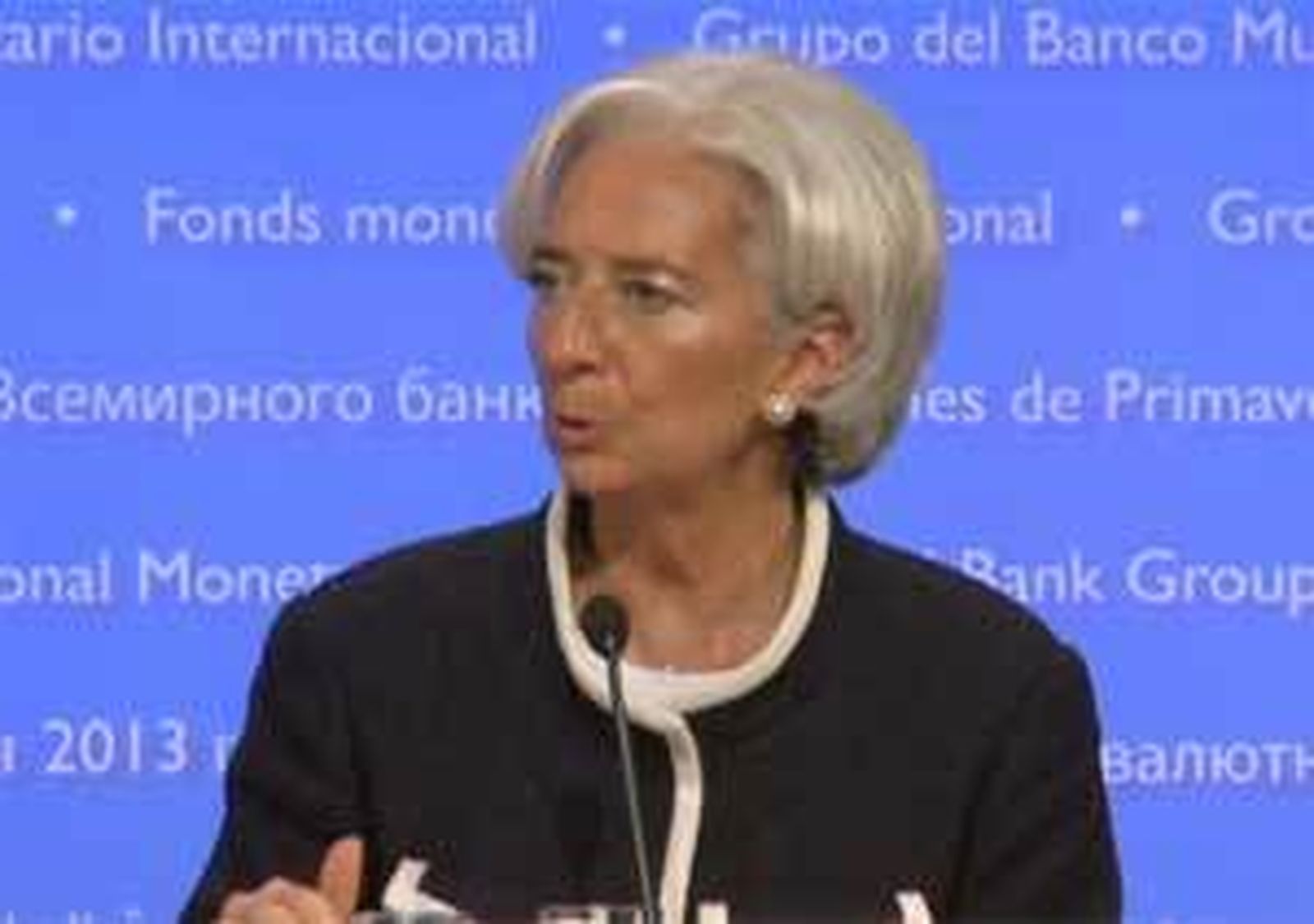 Lagarde insiste en que España "necesita  más tiempo" para realizar su consolidación fiscal