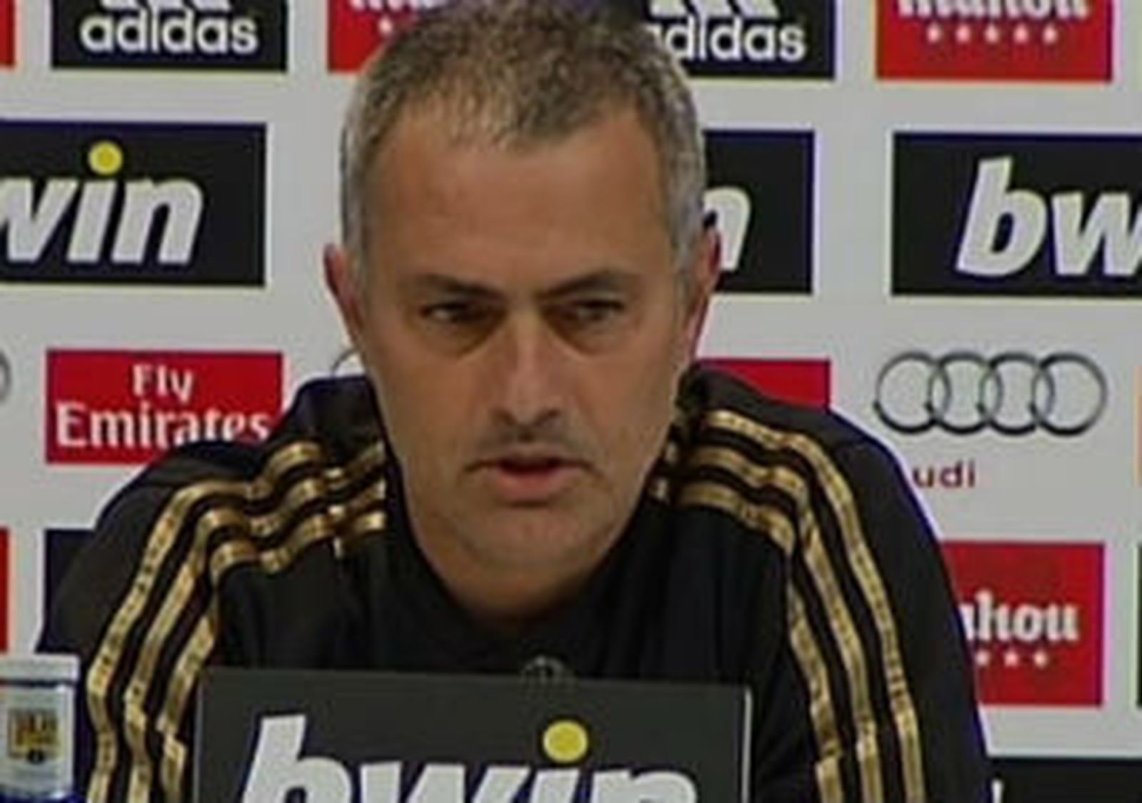 Mourinho anuncia que Karanka aumenta a cinco su "familia"