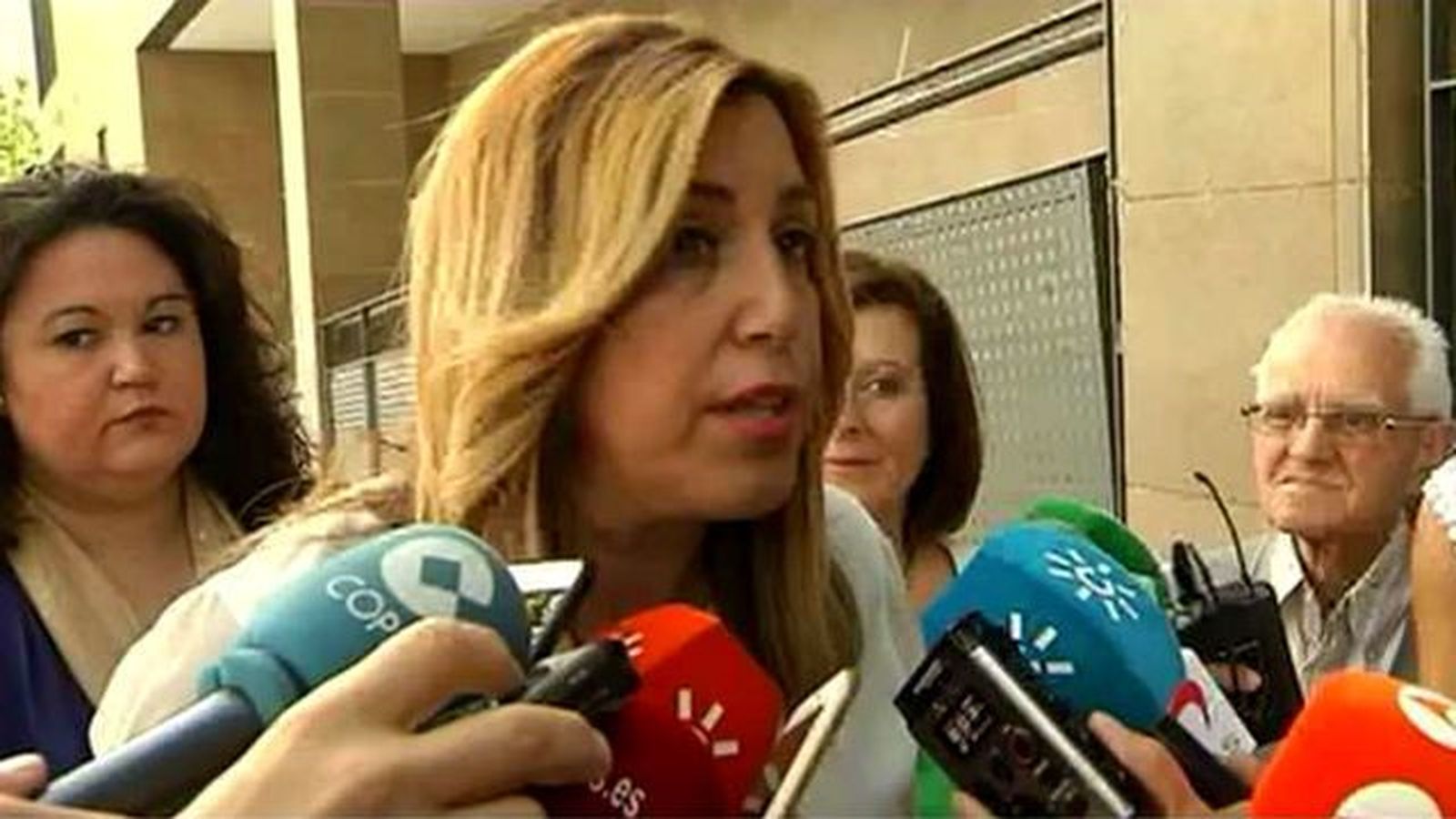 Susana Díaz dice que el PSOE con 85 escaños "no puede gobernar", sólo hacer oposición