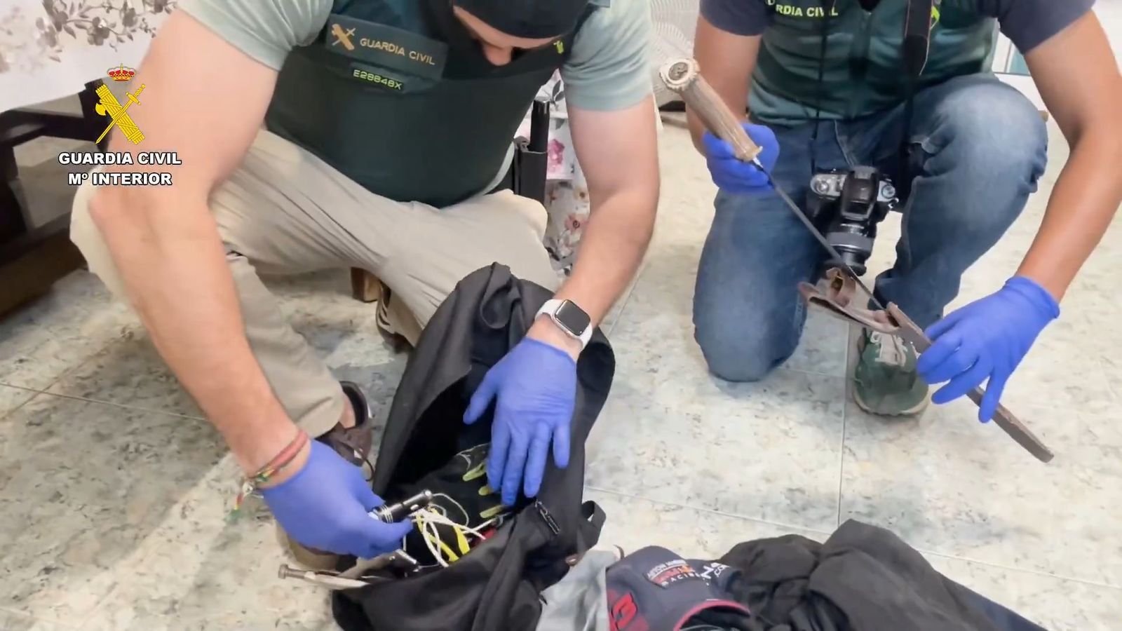 Así era el 'modus operandi' de los dos detenidos por más de 20 robos en casas y vehículos en Madrid, Extremadura y Toledo