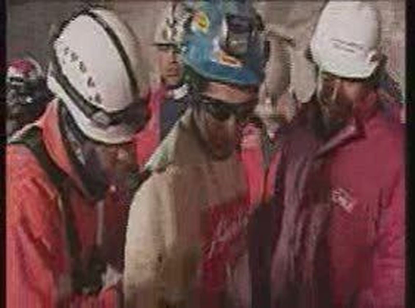 Primeros mineros rescatados
