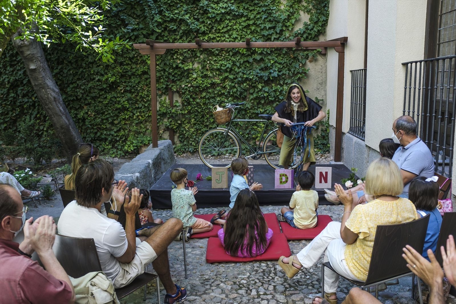Teatro infantil en el jardín de la Casa Museo Lope de Vega
