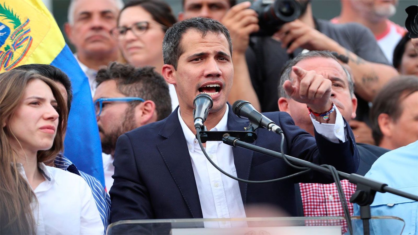 Guaidó regresa a Caracas y convoca una manifestación para el sábado