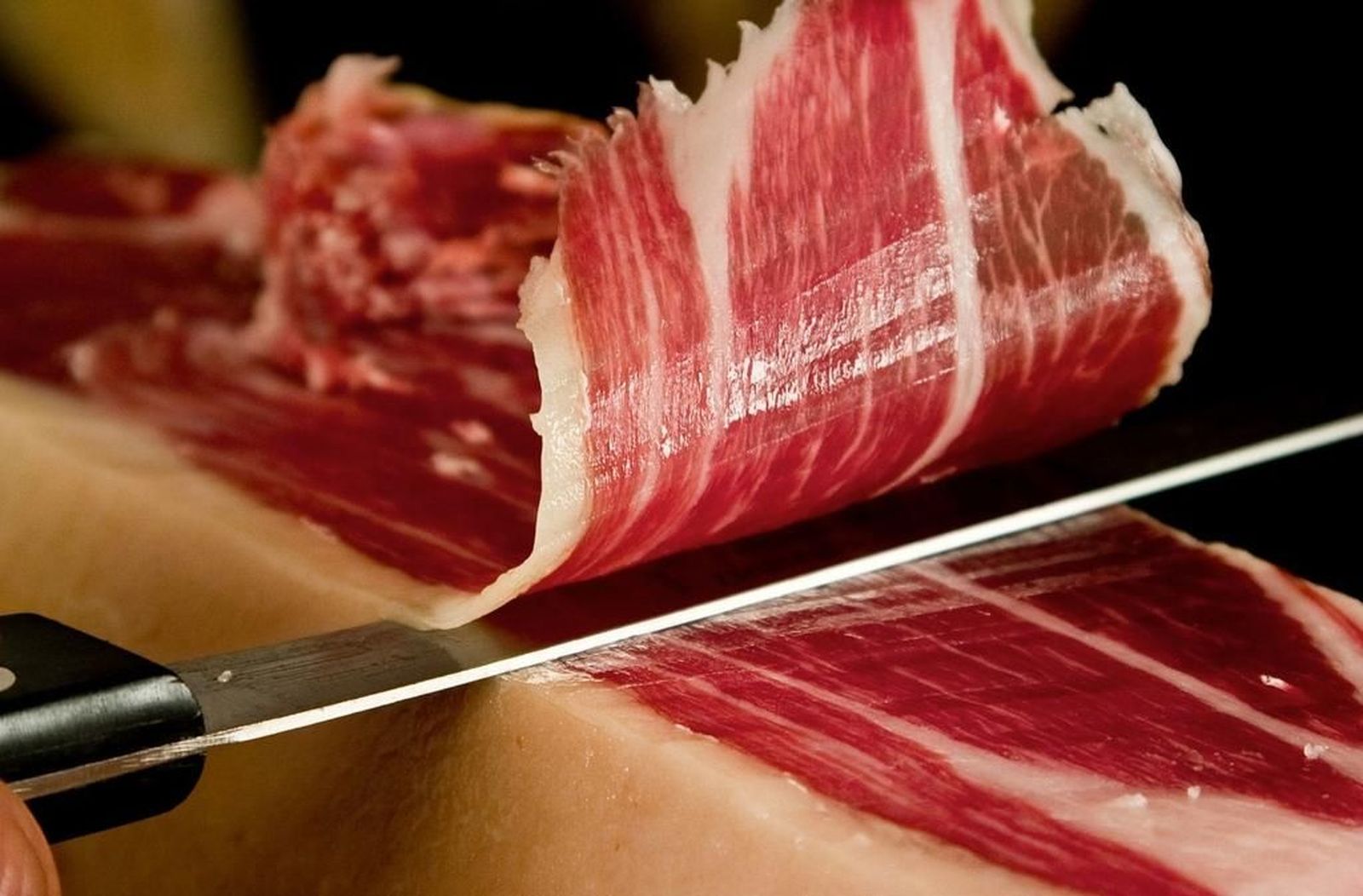 Más de 4.000 paletas de cerdo retiradas al venderse de forma ilegal