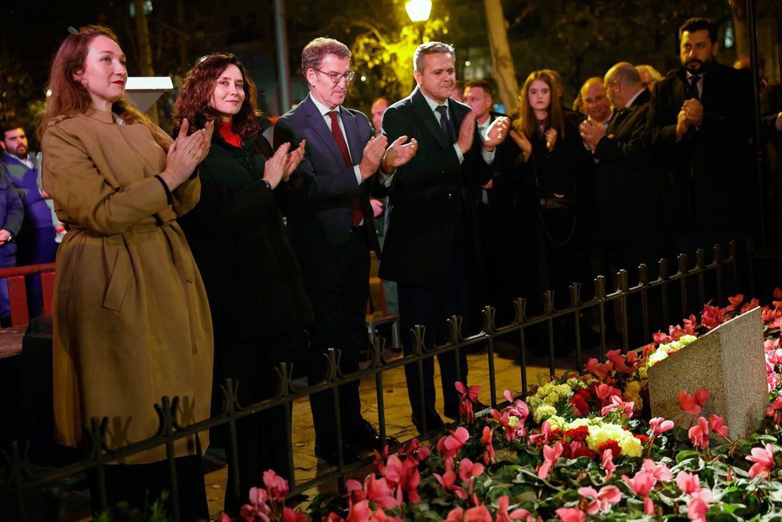Feijóo: “El terrorismo ni se pacta ni se perdona, se investiga y se condena hasta el final”