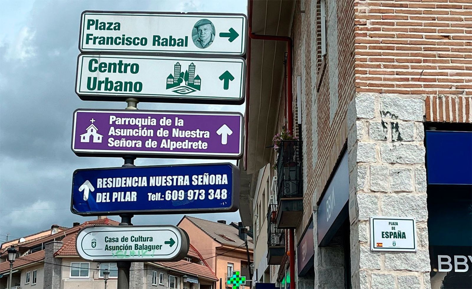El PP reclama al alcalde de Alpedrete restituir los nombres de Francisco Rabal y Asunción Balaguer en sus calles