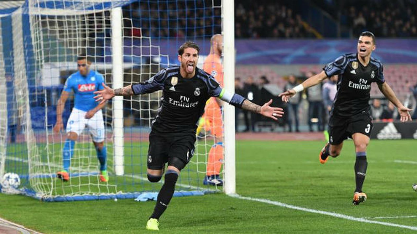 Sergio Ramos ante el Nápoles
