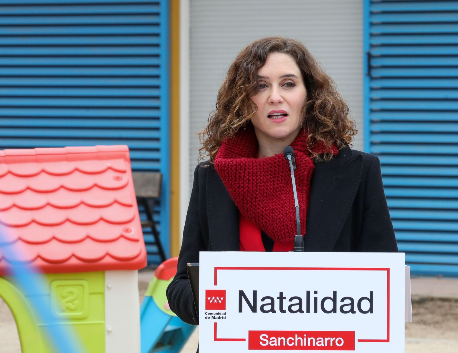 Ayuso insta a Sánchez a colaborar en su plan para lograr un nuevo 'baby boom' en Madrid