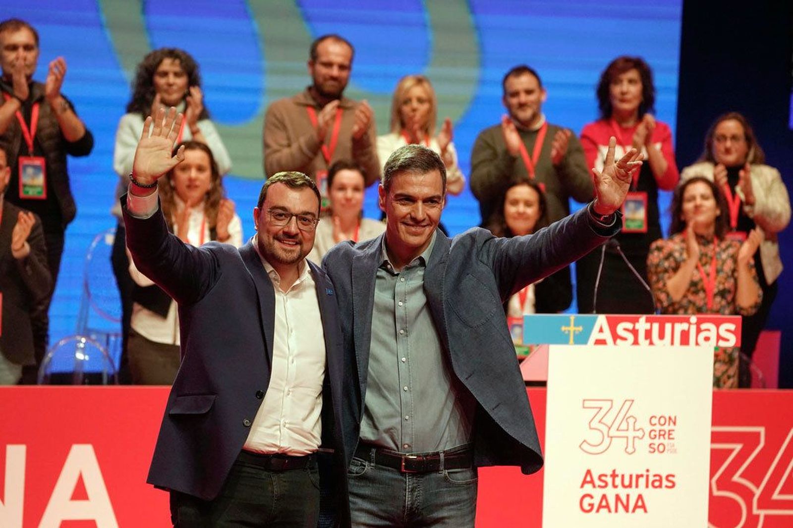 Sánchez llama a ganar a la ultraderecha en 2027