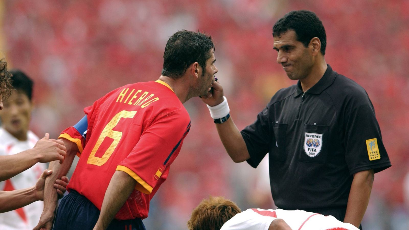 Fernando Hierro y Al Ghandour