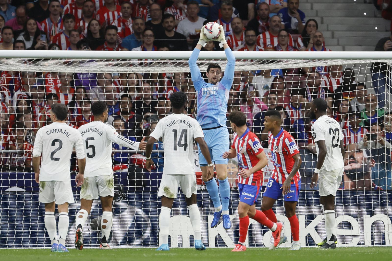 Courtois lesionado tras el partido contra el Atlético