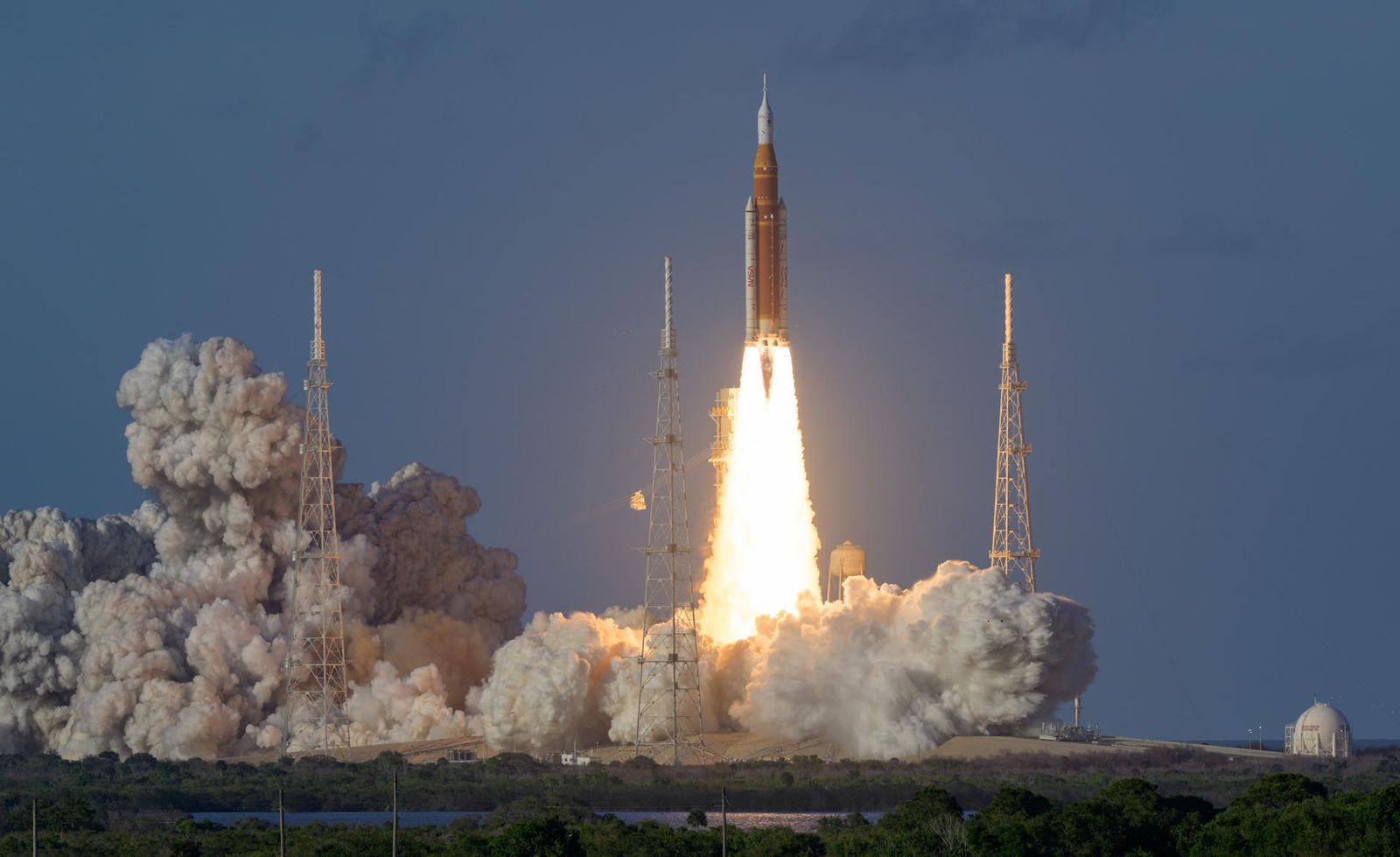 La misión Artemis II emprende su viaje a la Luna