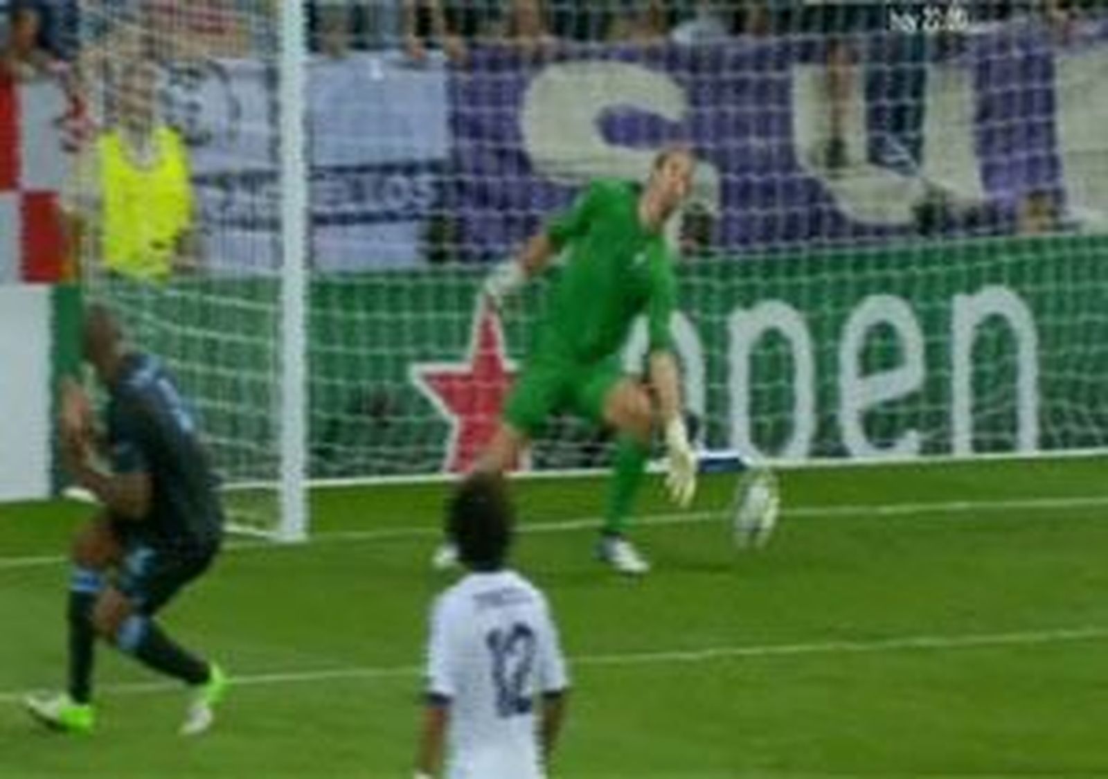 Mourinho centenario ante un Manchester City que se aferra a la vida