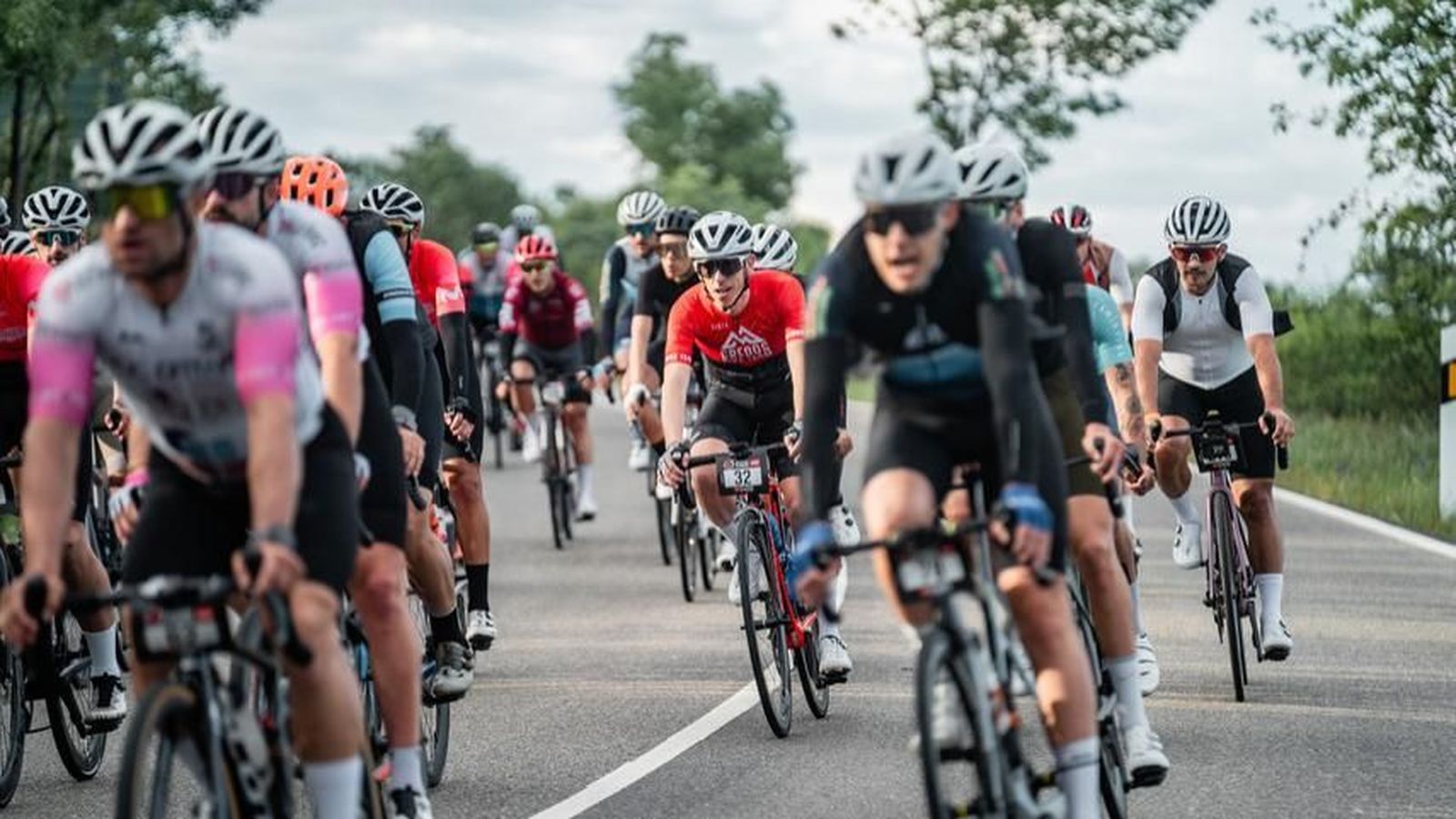 La 7 Picos reúne a más de 1.000 ciclistas en una exitosa tercera edición