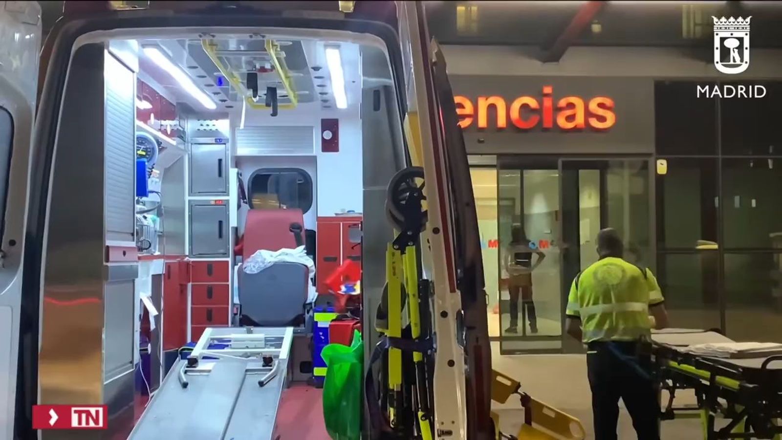 Choque entre un VTC y un bus