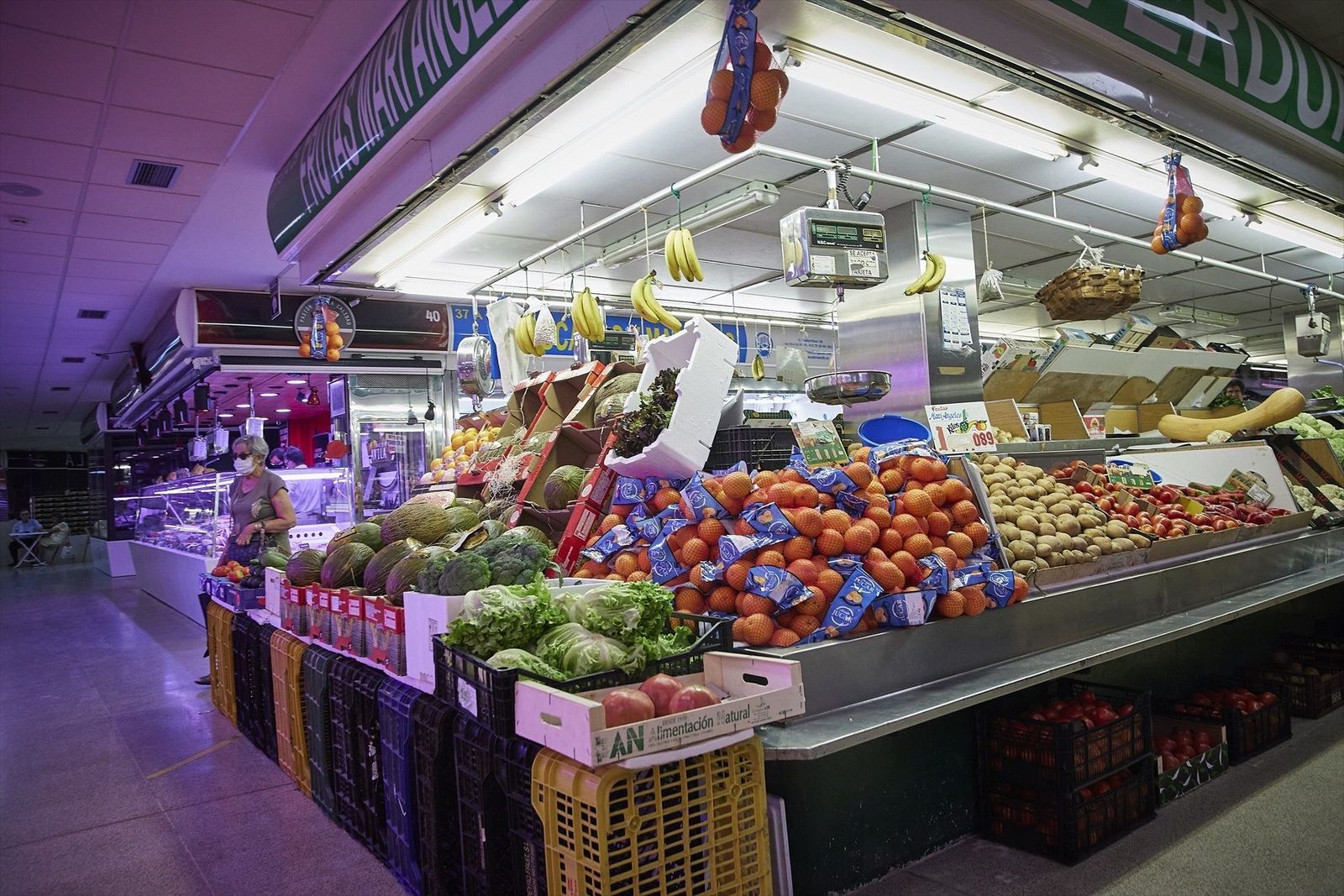 El pequeño comercio rechaza el tope de precios que "favorece" a la gran distribución
