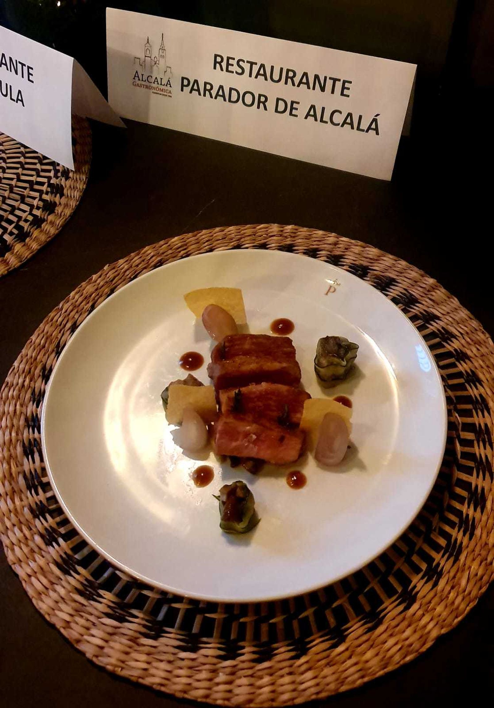 Una de las presentaciones de la gastronomía local de Alcalá de Henares