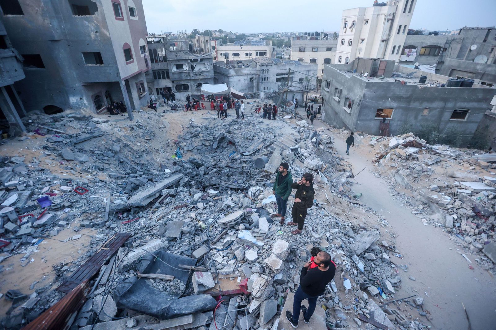 Pedro Sánchez e Irlanda piden por carta a la Comisión Europea medidas contra Israel ante la situación en Gaza