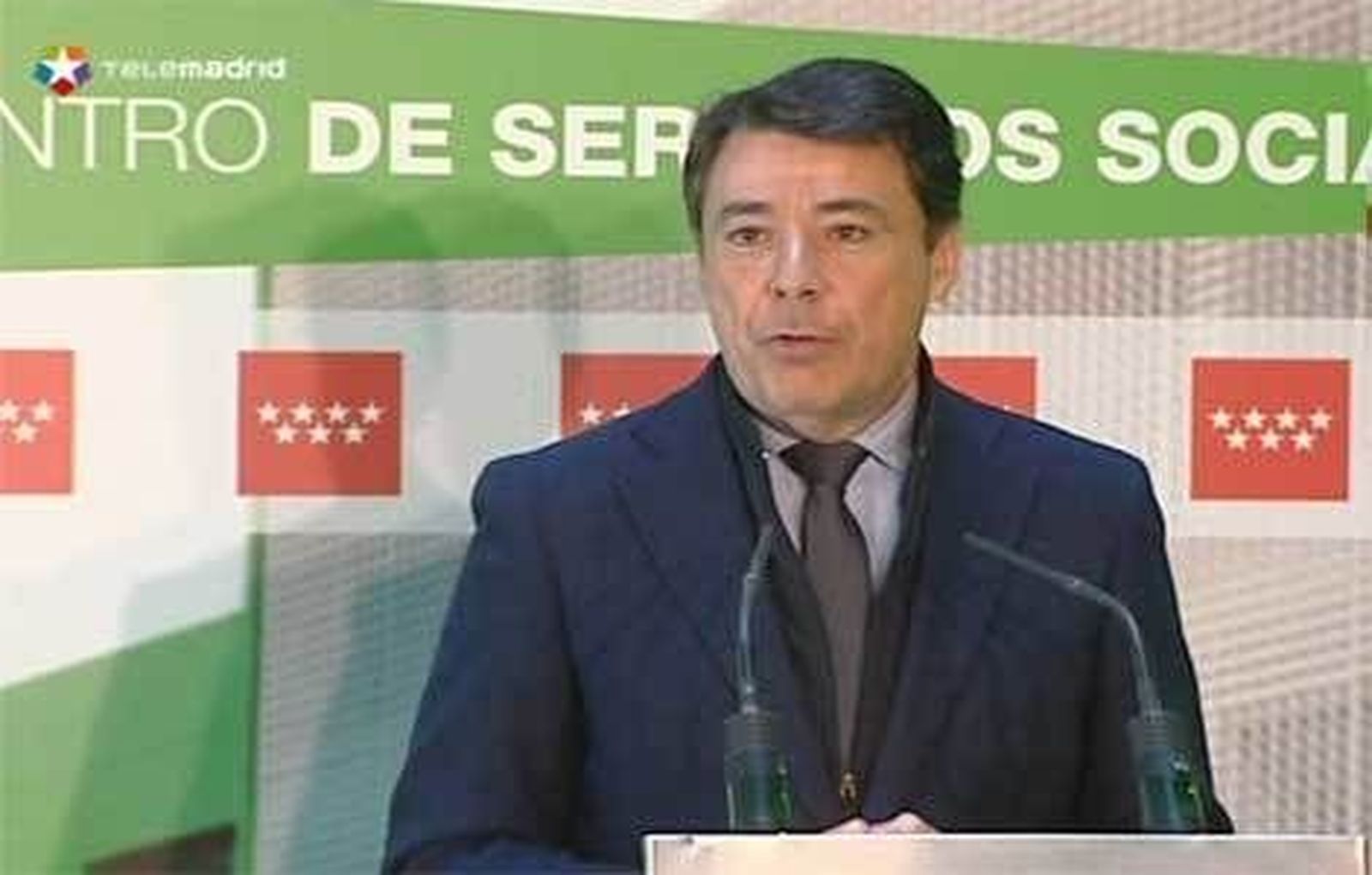 La Comunidad inaugura un nuevo centro de servicios sociales en Móstoles