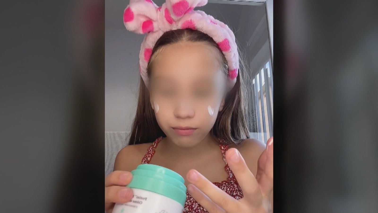 Niñas enganchadas a rutinas de belleza por culpa de TikTok: "Están iniciando patologías que no tienen"