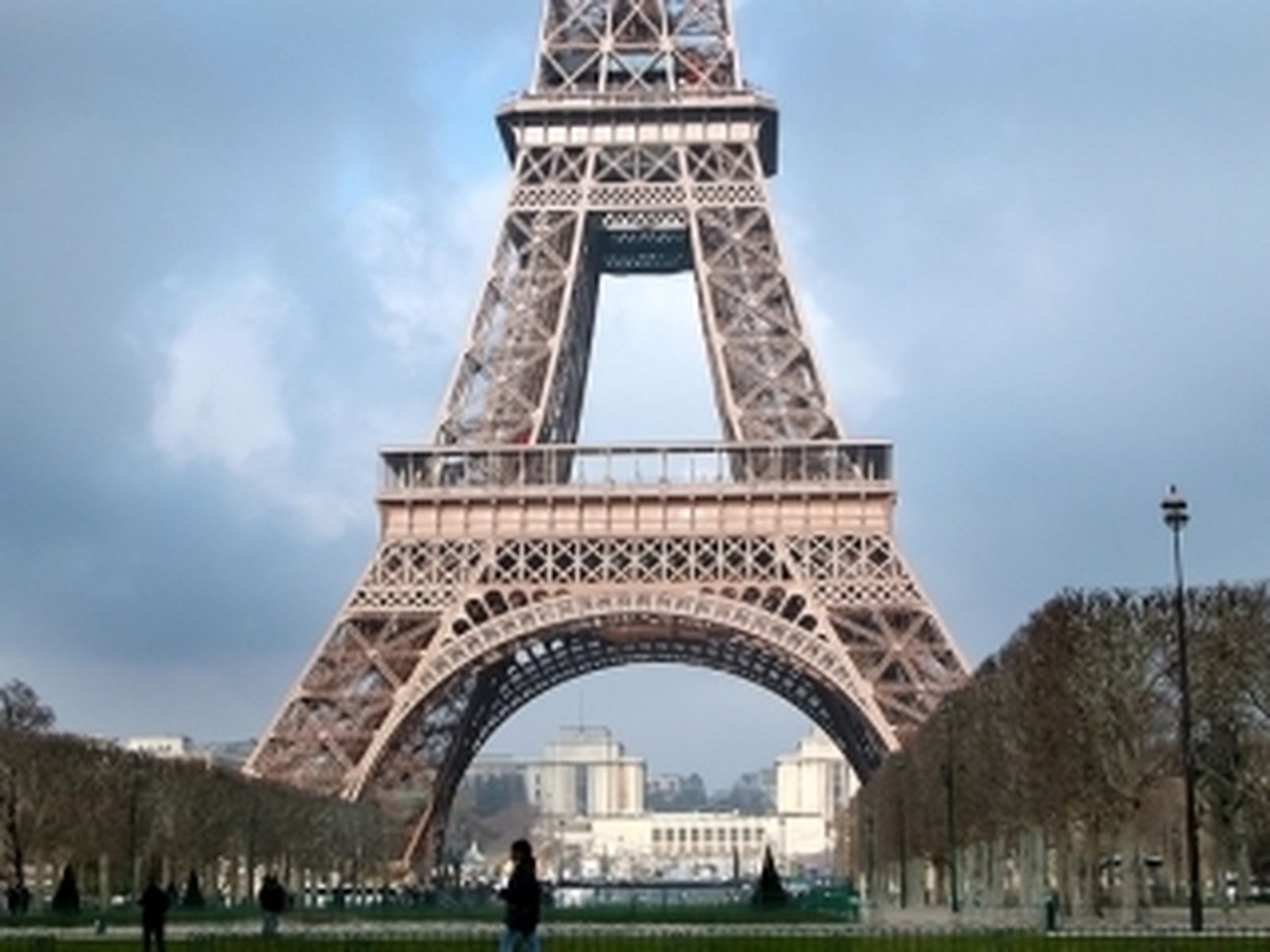 hoy_eiffel