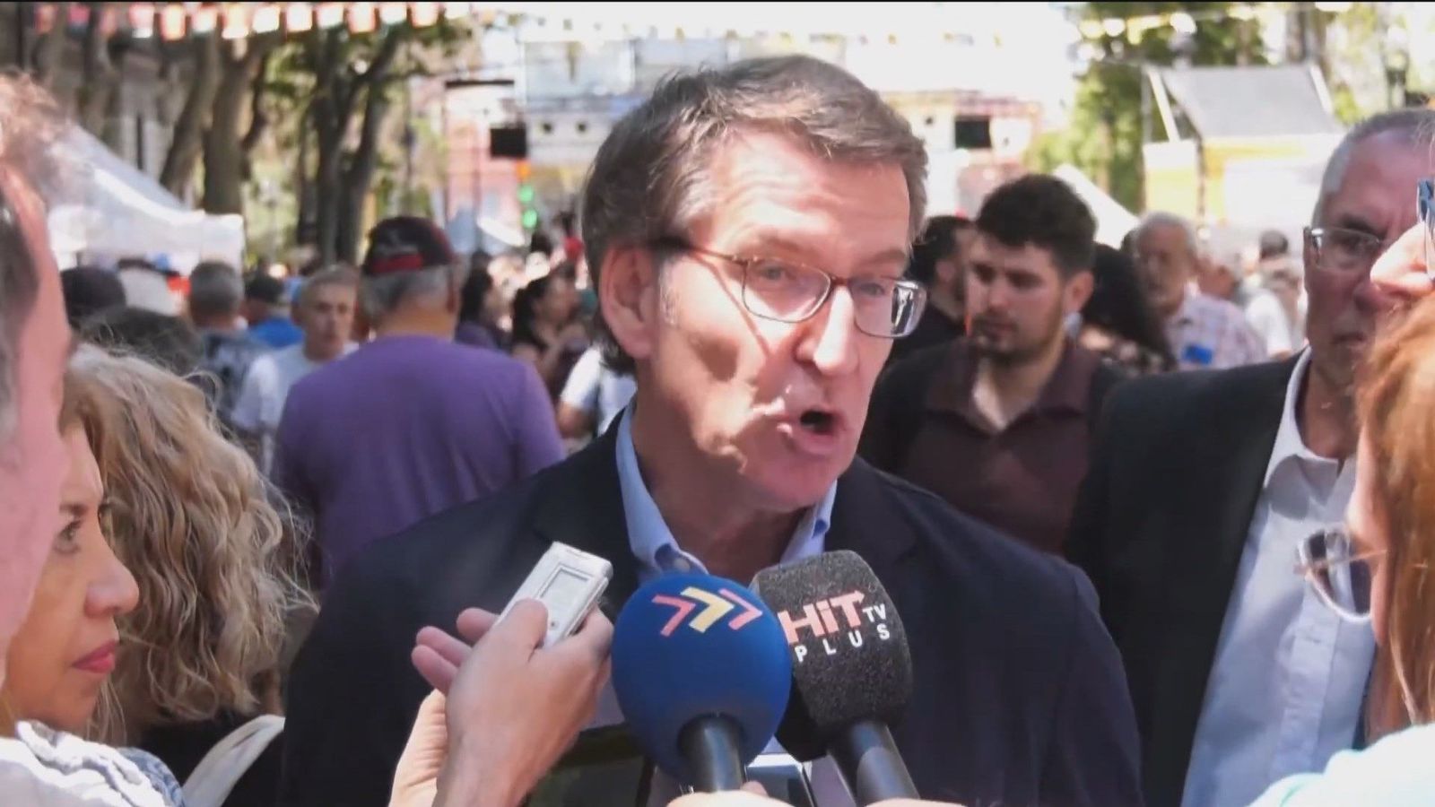 Feijóo critica la Ley de Memoria y el PSOE critica que vaya a América a "hablar mal" de España