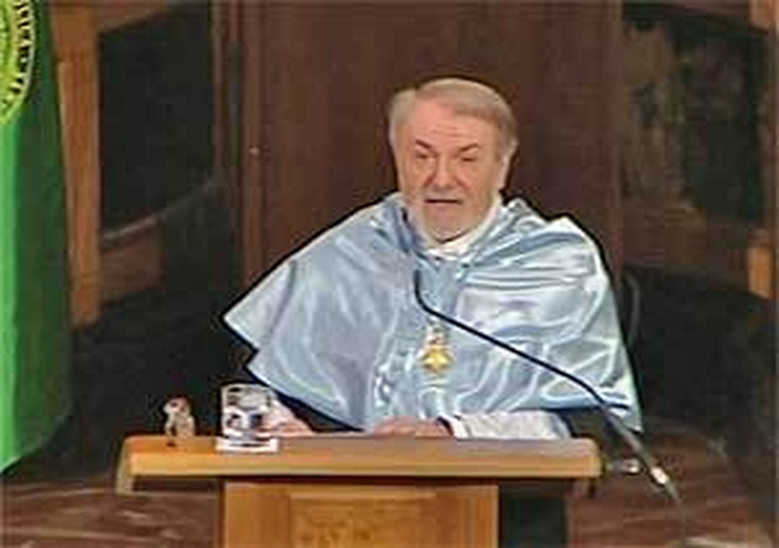 Mayor Oreja: el "relativismo" nos ha llevado "sin dirección, ni proyecto común"
