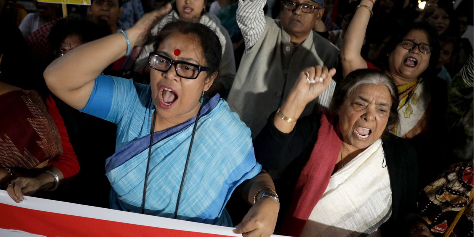 Muere en la India la víctima de violación que fue quemada cuando iba a testificar