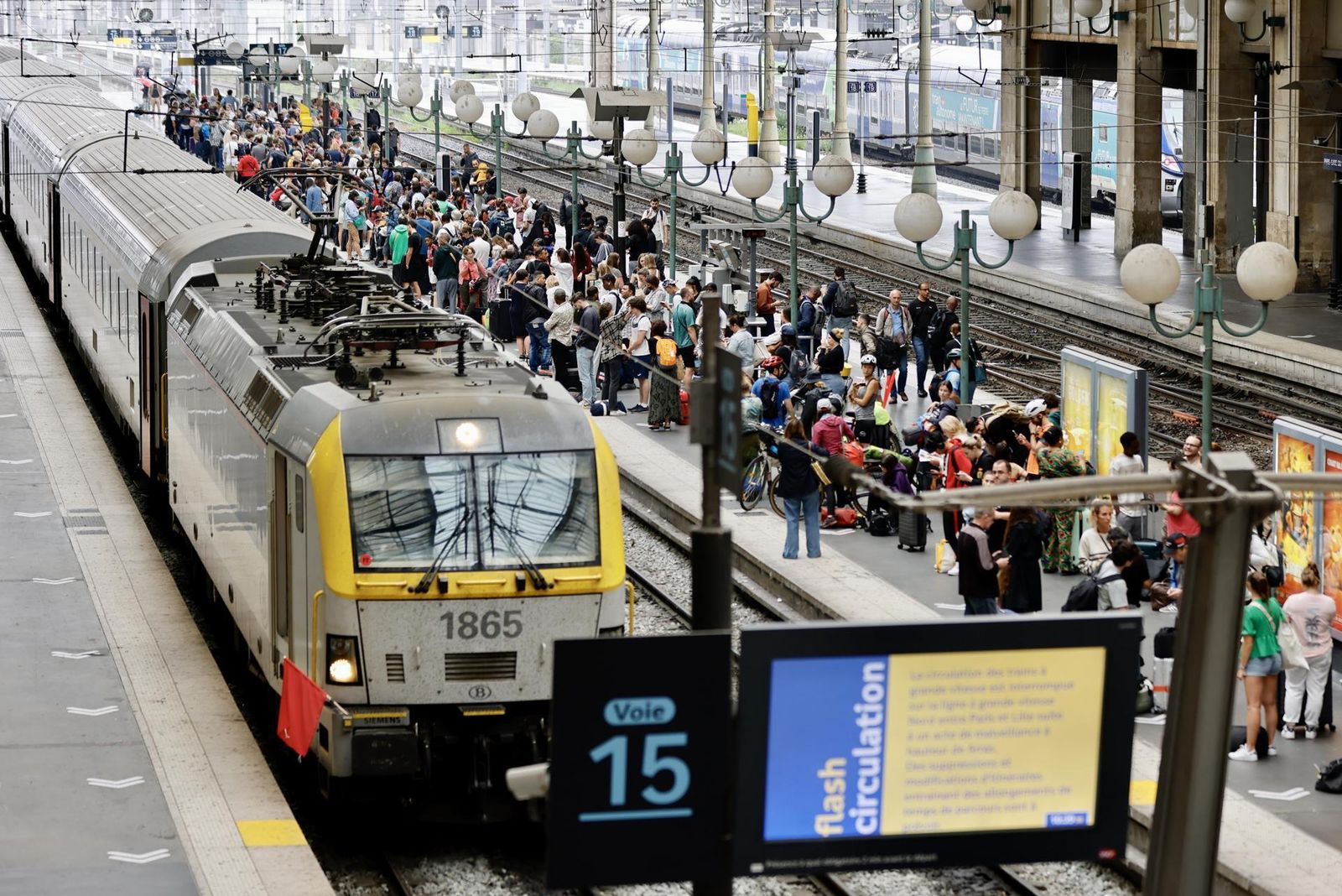 Los trenes vuelven a circular con normalidad en Francia